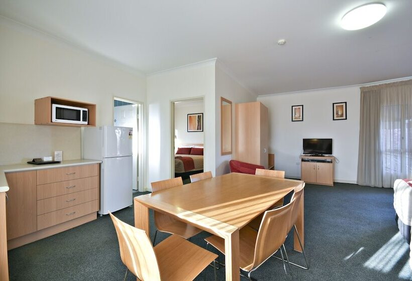 家庭间, Abel Tasman Motor Inn