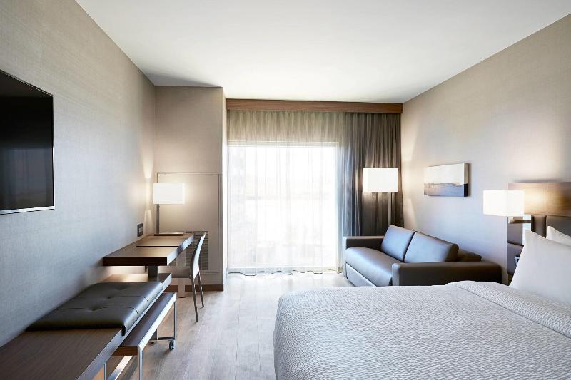 اتاق استاندارد با تخت بزرگ, Ac Hotel By Marriott Phoenix Tempe/downtown