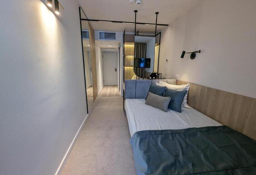 庭の見えるシングルルーム, Bavaria Blu