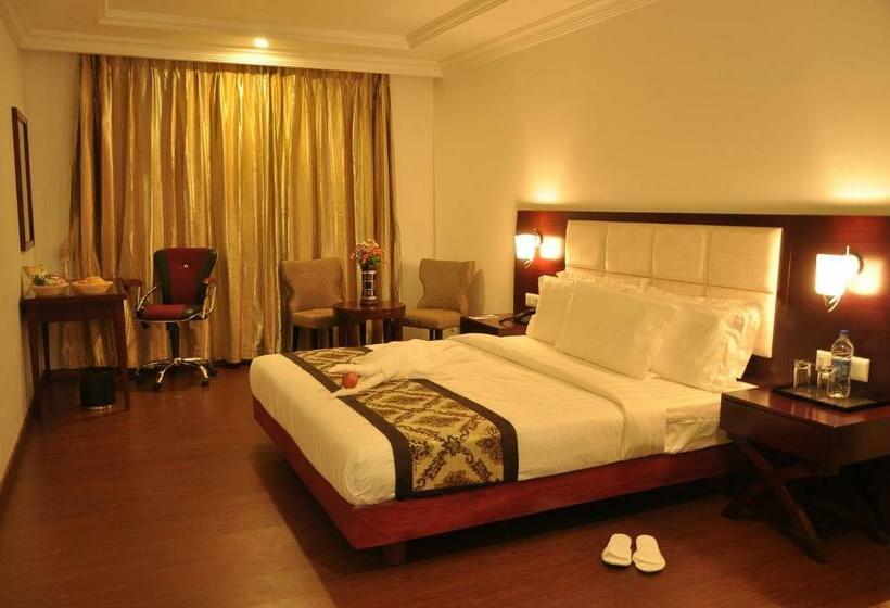 סוויטה נוף להרים, Grand Clarks Inn