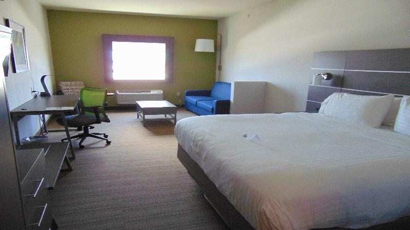Büyük Çift Kişilik Yataklı Süit, Holiday Inn Express & Suites Boynton Beach East, An Ihg