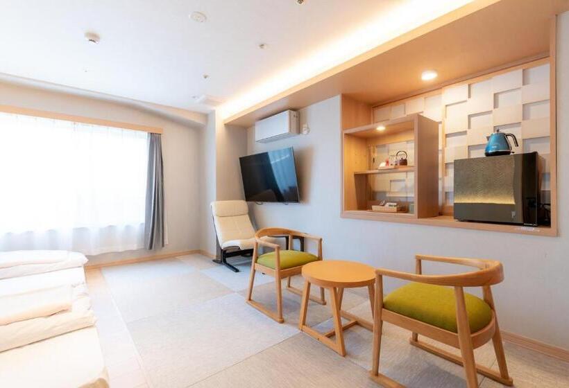 Полулюкс, Isago Kobe