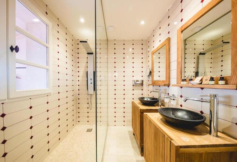 غرفة ديلوكس مزودة بشرفة, Le Petit Palais D'aglae