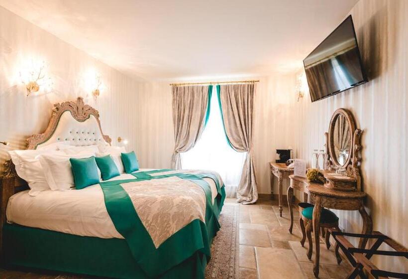 غرفة ديلوكس مزودة بشرفة, Le Petit Palais D'aglae