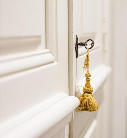 غرفة ديلوكس مزودة بشرفة, Le Petit Palais D'aglae