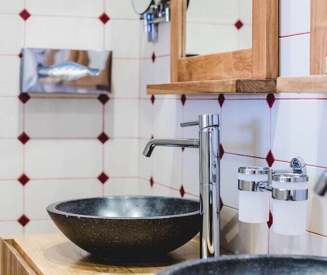 غرفة ديلوكس مزودة بشرفة, Le Petit Palais D'aglae