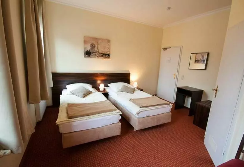 Standard Room, Linde Restaurant &