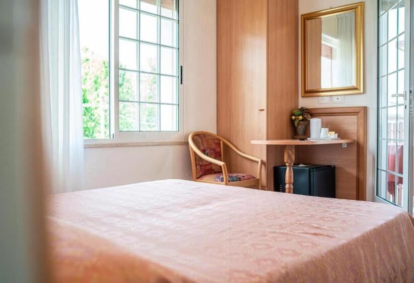 Comfort room with balcony, Marco Polo