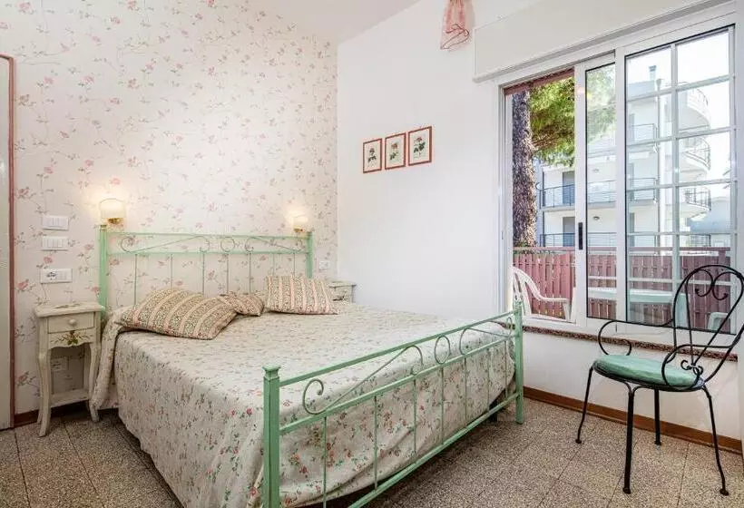 Comfort room with balcony, Marco Polo