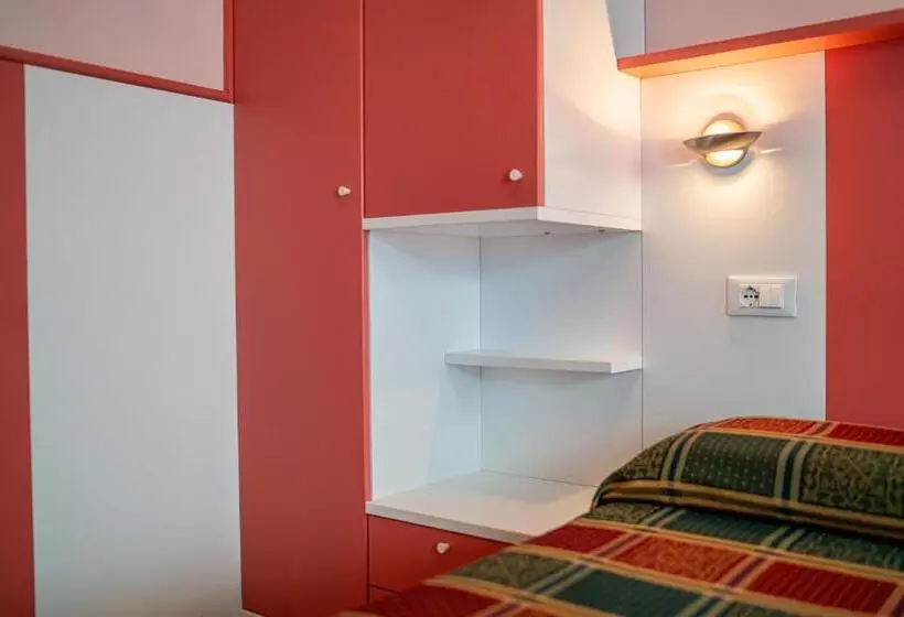 Comfort room with balcony, Marco Polo