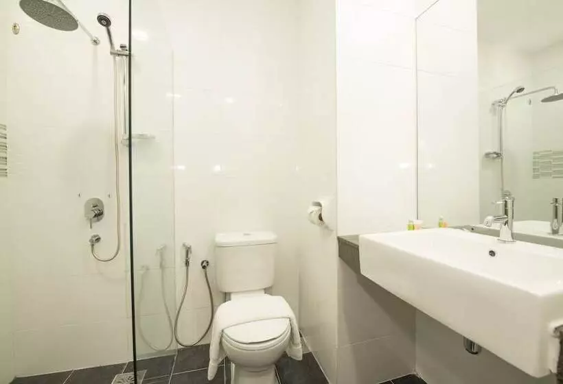 Deluxe Neljän Hengen Huone, Nadias Hotel Cenang Langkawi
