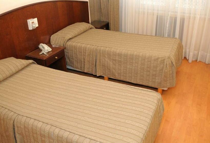 3-Bett-Standardzimmer, Rivoli