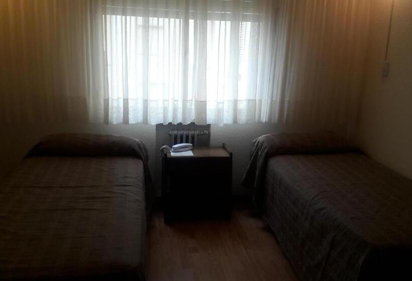 Economy Zimmer, Rivoli