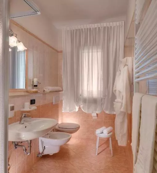 バルコニー付きスーペリアルーム, Terme Belsoggiorno