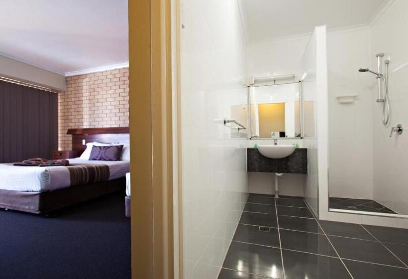 标准间, Sarina Motor Inn