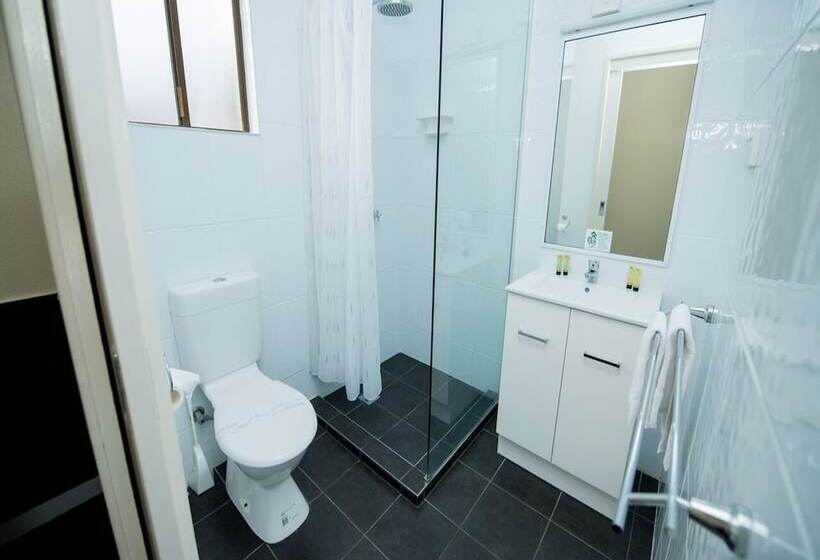 Номер Стандарт, Sarina Motor Inn