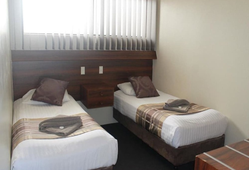 Номер Стандарт, Sarina Motor Inn