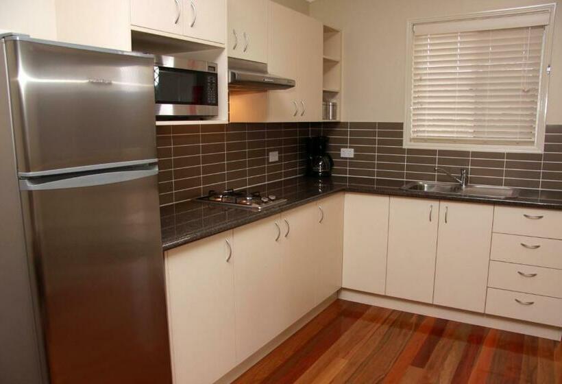 デラックスキャビン, Yabbaloumba Retreat