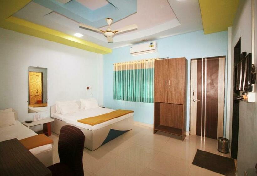 Трехместный Номер Deluxe Вид на Море, Annpurna Residency