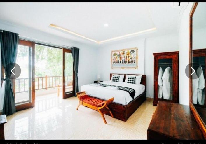 اتاق لوکس با چشم‌انداز دریا, Tinggian Hill Retreat