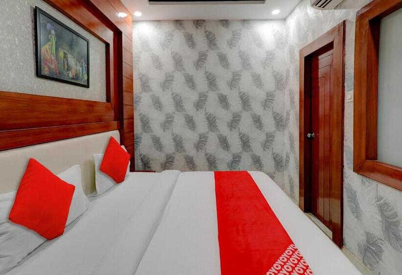 غرفة كلاسيكية ثلاثية, Oyo Flagship 81501 Sambhav Hotel And Restaurant