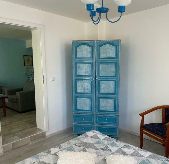 חדר משפחתי, Casa Del Mare