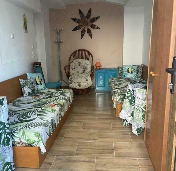 חדר אקונומי, Casa Del Mare