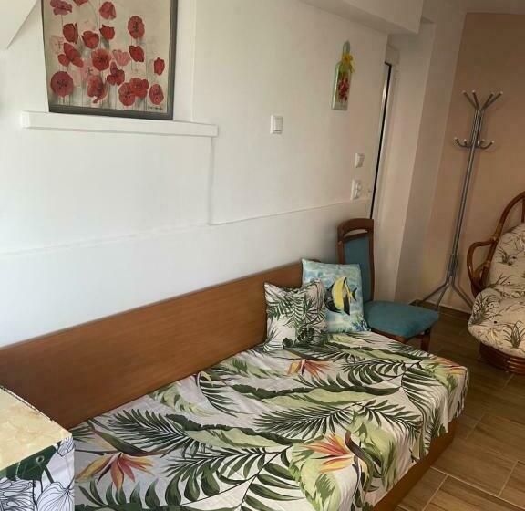 חדר אקונומי, Casa Del Mare