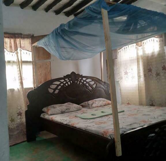 اتاق استاندارد, Tabassam House