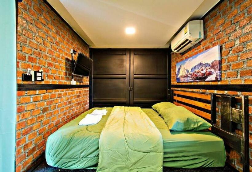 غرفة قياسية سرير كينج, 99/9 Box Resort