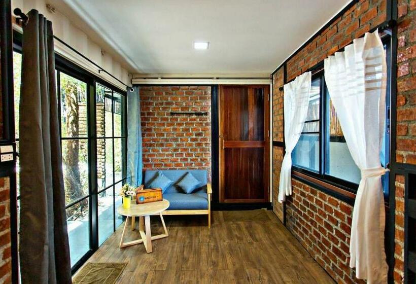 غرفة قياسية سرير كينج, 99/9 Box Resort