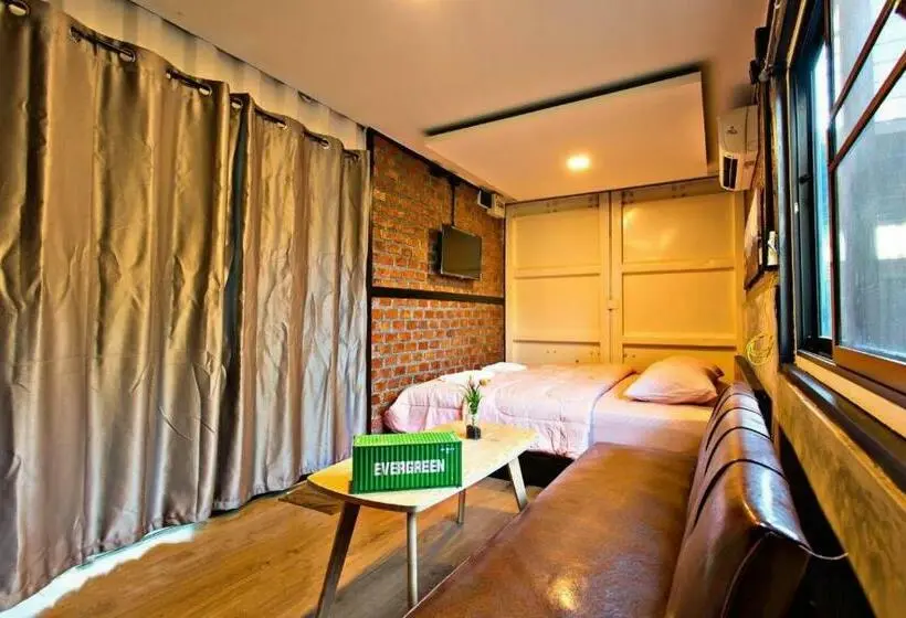 Standard-huone King-vuode, 99/9 Box Resort