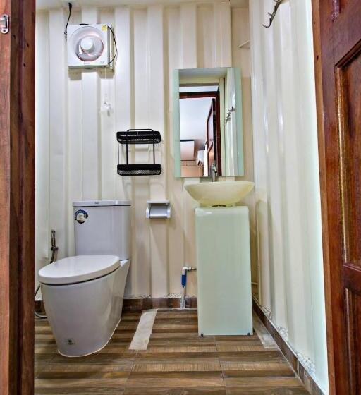 غرفة قياسية سرير كينج, 99/9 Box Resort