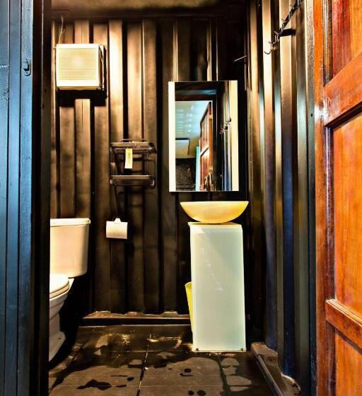 غرفة قياسية سرير كينج, 99/9 Box Resort