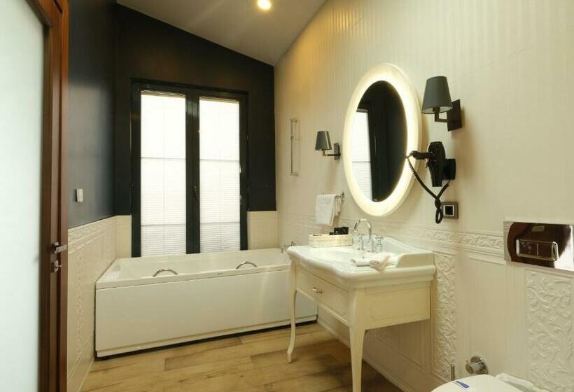 キングサイズベッドのデラックスルーム, Vi̇lla Polonez