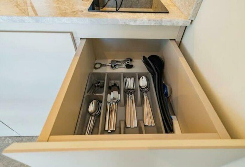 Svit Havsutsikt, Bd Suites