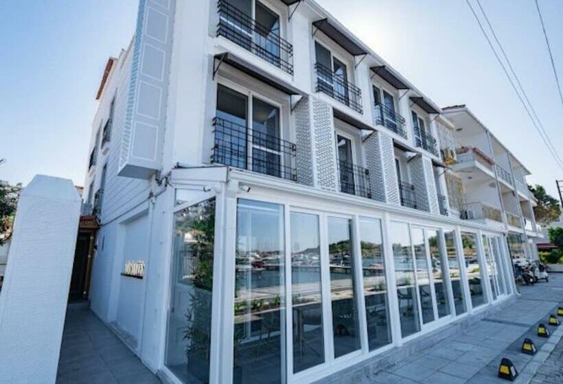 Svit Havsutsikt, Bd Suites