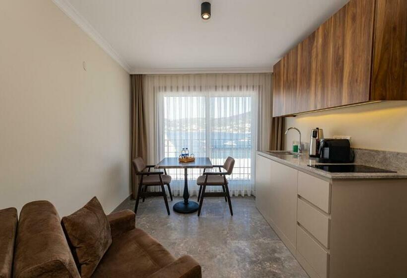 Deluxe Svit Havsutsikt, Bd Suites