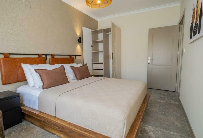 سوییت با چشم‌انداز باغ, Bd Suites