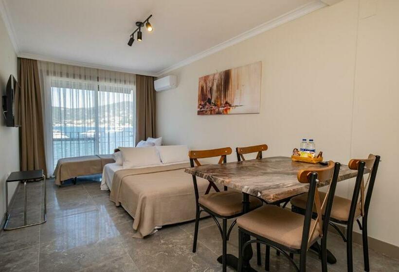 Deluxe Suite Sea View, Bd Suites