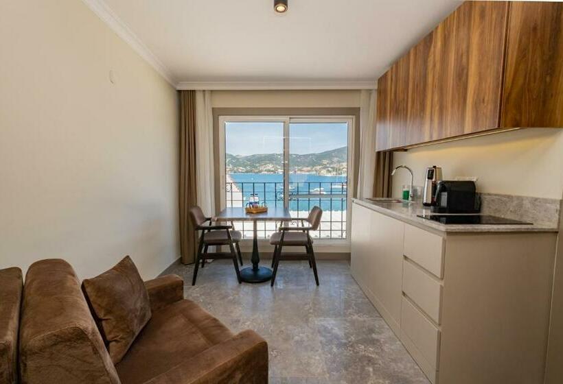 Deluxe Svit Havsutsikt, Bd Suites