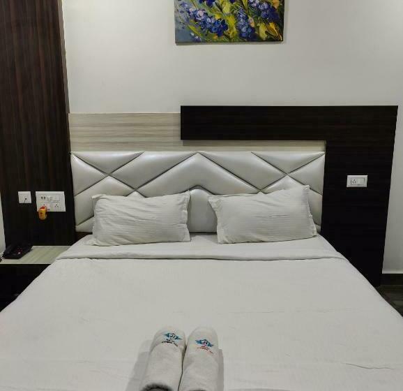 חדר דלוקס, Cipron Inn