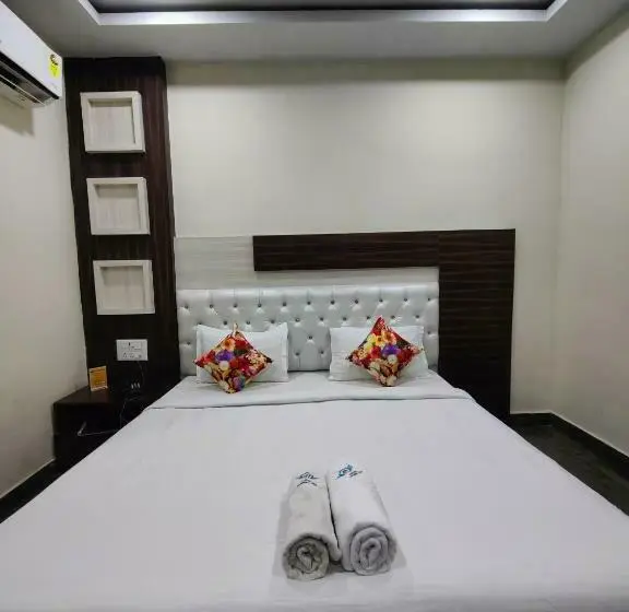 Suit Deluxe, Cipron Inn
