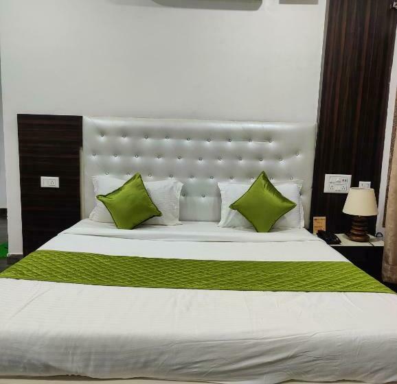 סוויטה אקזקיוטיב, Cipron Inn