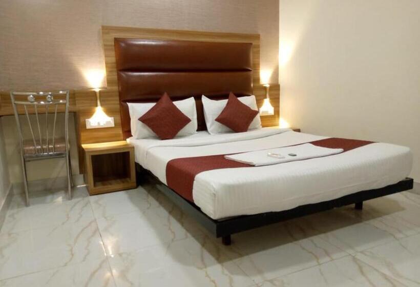 デラックスルーム, Tri