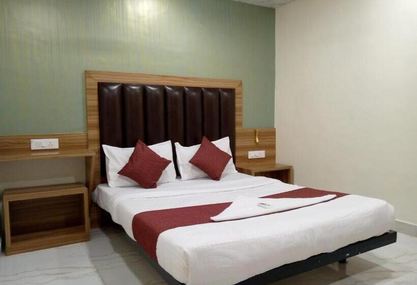 デラックスルーム, Tri