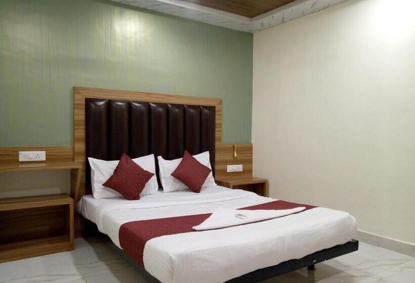 デラックストリプルルーム, Tri