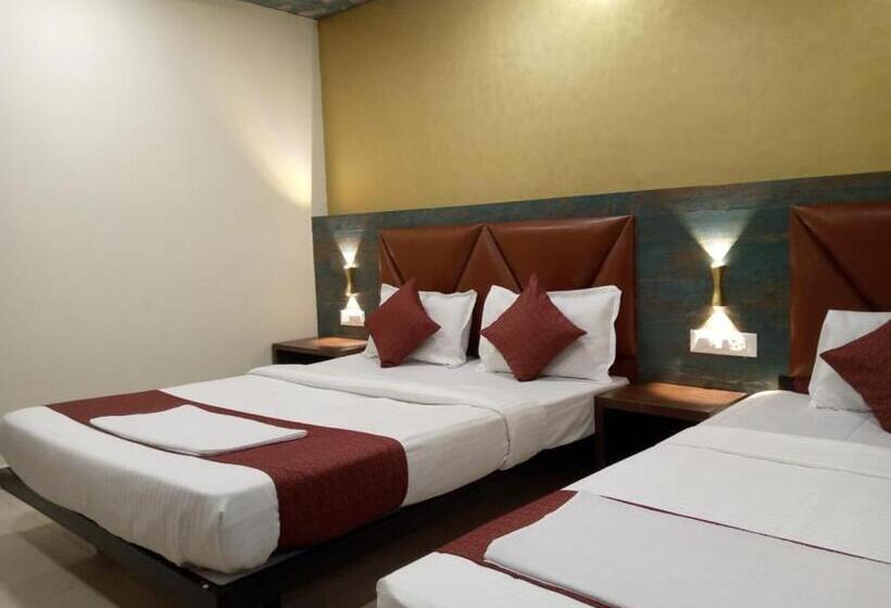 デラックストリプルルーム, Tri