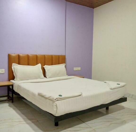 デラックスルーム, Tri