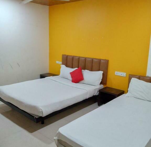 デラックストリプルルーム, Tri